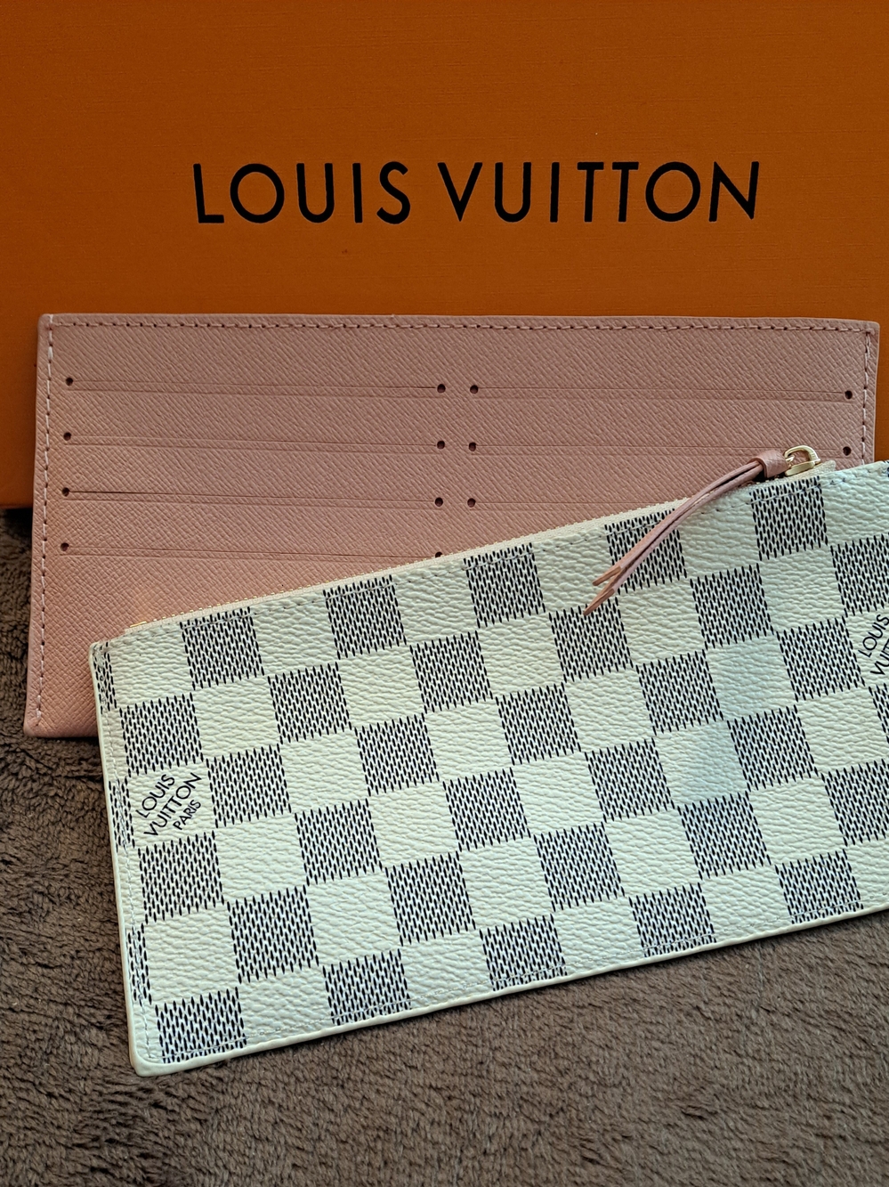 Louis Vuitton Pink Leather Card Holder with Cream Damier Azur Pouch
